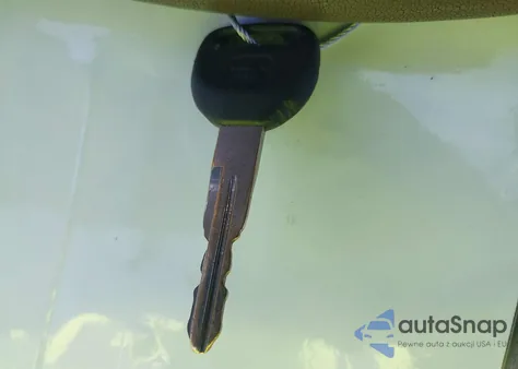 2000 Honda Civic Lx z USA, uszkodzony, nr VIN 1HGEJ6571YL067035